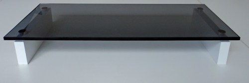 Glasmöbel graue Glasplatte weiße Füße TV- oder Monitor Aufsatz komplett aus Sicherheitsglas Abmessung (B x H x T ): 60 x 8 x 25 cm Gewicht: 6 kg Belastbarkeit: 30kg